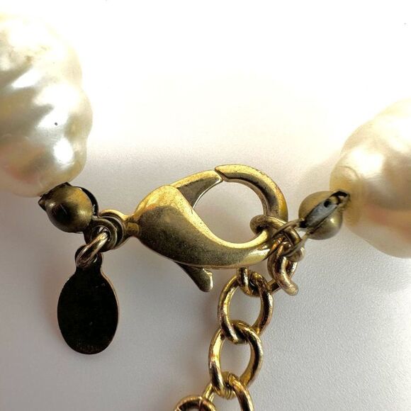 Chico's chunky faux baroque pearl necklace - Picture 5 of 7